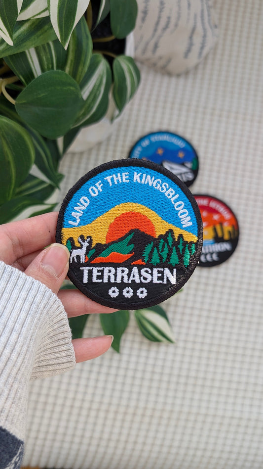 Terrasen Land of the Kingsflame Circle Patch | Throne of Glass