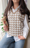 Bookish Houndstooth Knit Sweater Vest [Brown]