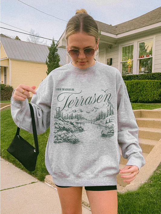 Terrasen Postcard Sweatshirt | Throne of Glass
