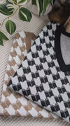 Bookish Houndstooth Knit Sweater Vest [Black]